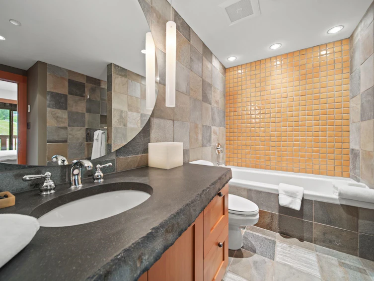 614-2202 Gondola Way, Whistler, BC, V8E 0M7 - 9
