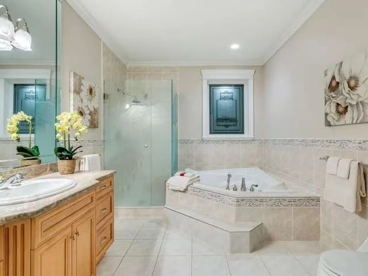 3395 Thompson Crescent, West Vancouver, BC, V7V 3E9 - 5