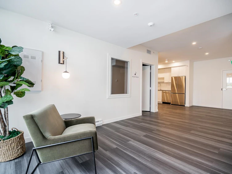 307-15858 Fraser Highway, Surrey, BC, V4N 6X4 - 30
