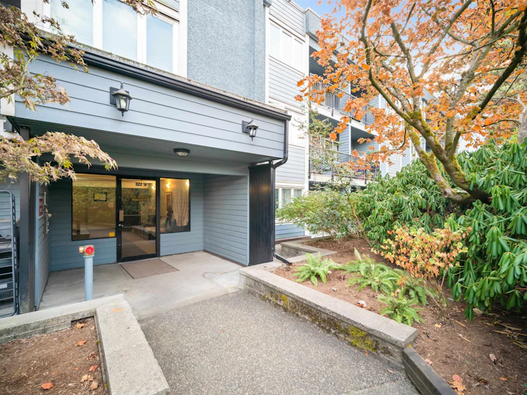 203-1122 King Albert Avenue, Coquitlam, BC, V3J 1X7