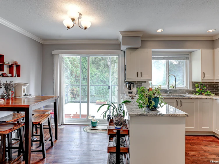 2064 156a Street, Surrey, BC, V4A 6S3 - 12