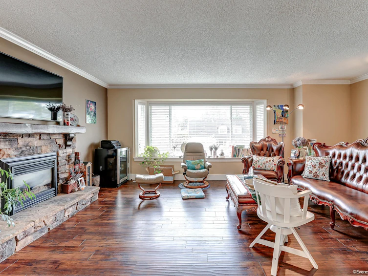 2064 156a Street, Surrey, BC, V4A 6S3 - 2