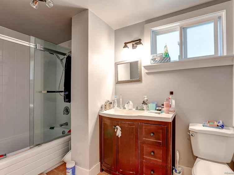 2064 156a Street, Surrey, BC, V4A 6S3 - 37