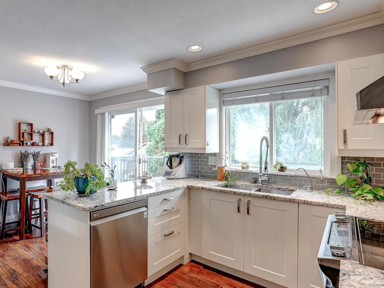 2064 156a Street, Surrey, BC, V4A 6S3 - 13