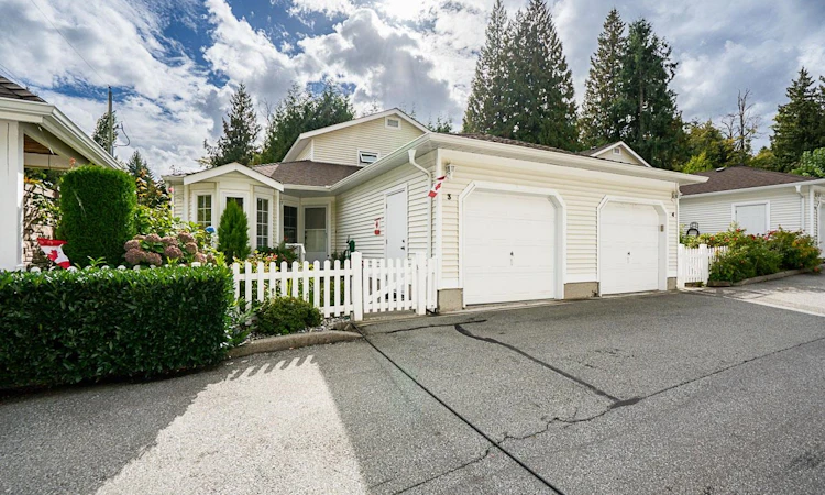 3-6537 138th Street