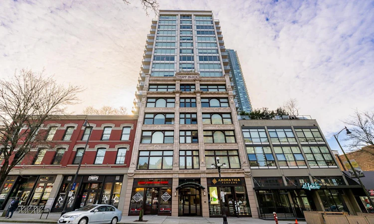 309-668 Columbia Street