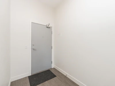 309-668 Columbia Street - 5