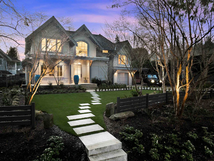 4374 Erwin Drive, West Vancouver, BC, V7V 1H6 - 3