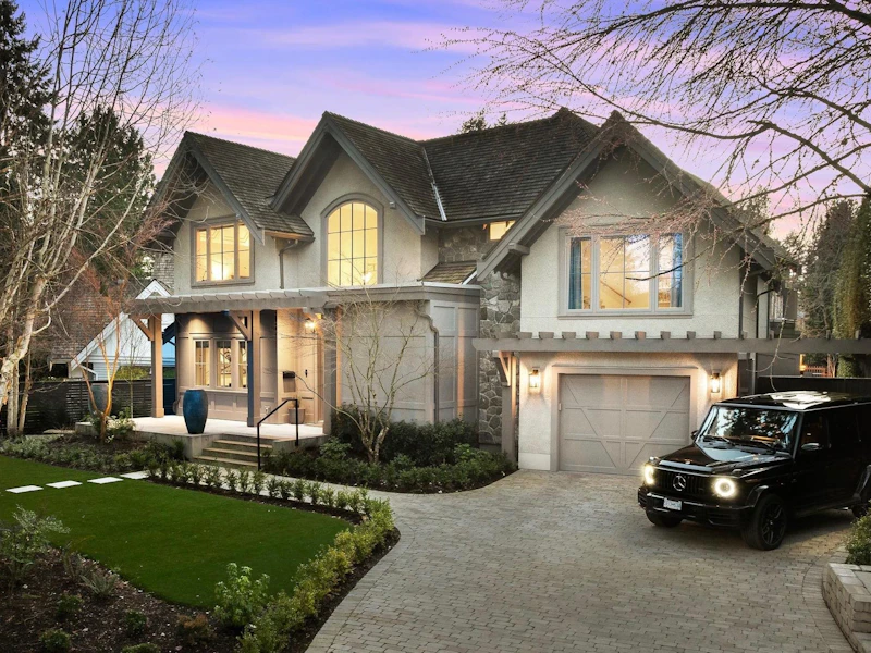 4374 Erwin Drive, West Vancouver BC V7V 1H6