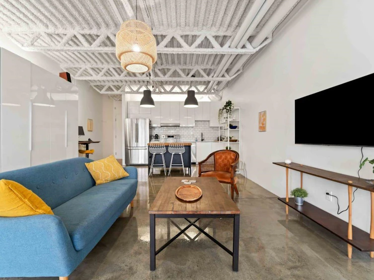 330-350 E 2nd Avenue, Vancouver, BC, V5T 4R8 - 2