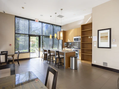 1004-6188 Wilson Avenue - 4