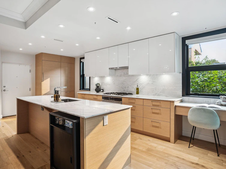 201-3669 W 11th Avenue, Vancouver, BC, V6R 2K4 - 10