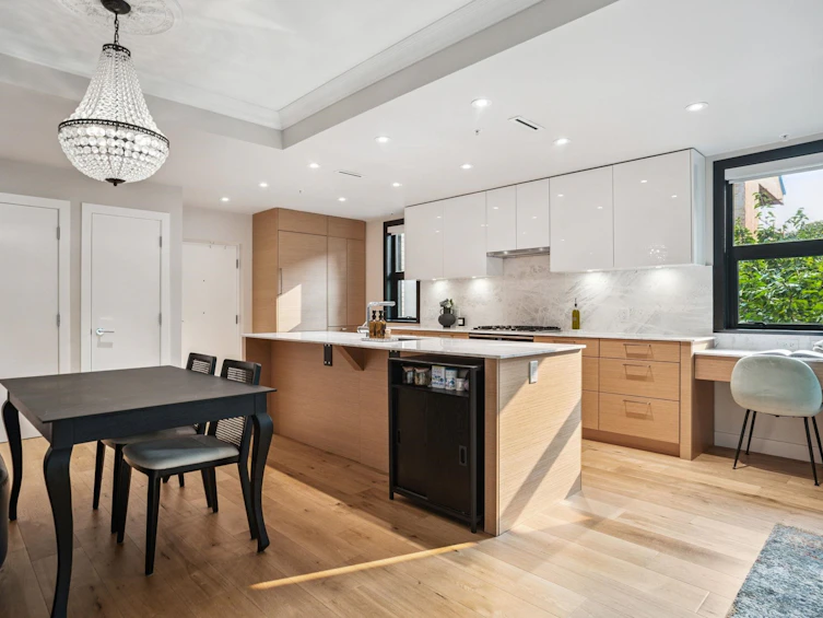 201-3669 W 11th Avenue, Vancouver, BC, V6R 2K4 - 6