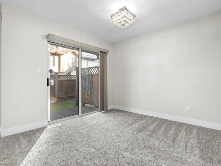 125-8655 King George Boulevard, Surrey, BC, V3W 5C4 - 21