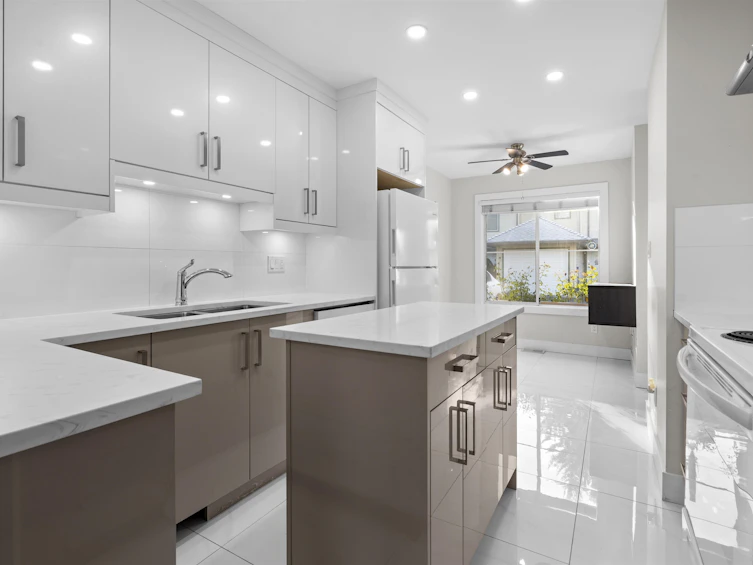 125-8655 King George Boulevard, Surrey, BC, V3W 5C4 - 10