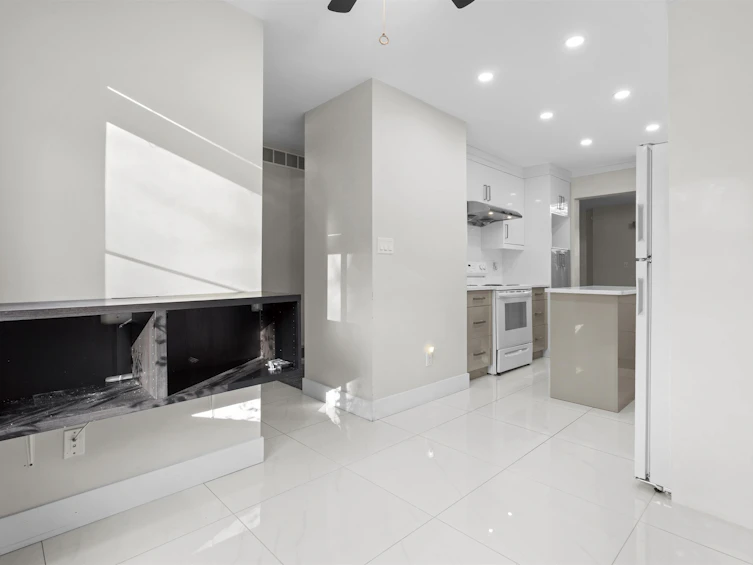 125-8655 King George Boulevard, Surrey, BC, V3W 5C4 - 13