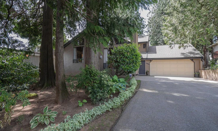 1961 Dahl Crescent