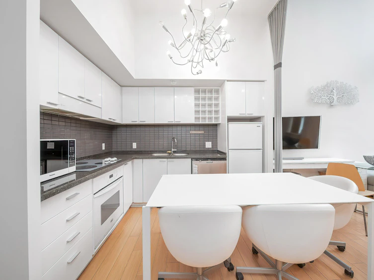 119 Regiment Square, Vancouver, BC, V6B 1X5 - 5
