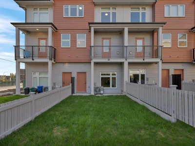 18-7540 Briskham Street - 4