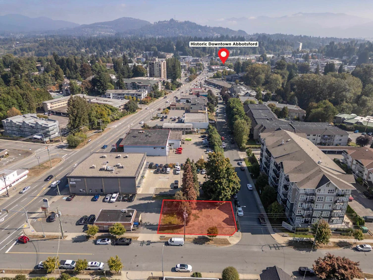 2612 E Bourquin Crescent, Abbotsford, BC, V2S 1Y7 - 7
