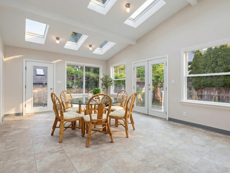 972 Beaconsfield Road, North Vancouver, BC, V7R 1T2 - 9