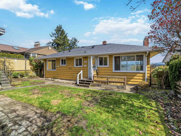 922 Surrey Street, New Westminster, BC, V3L 4W2 - 31