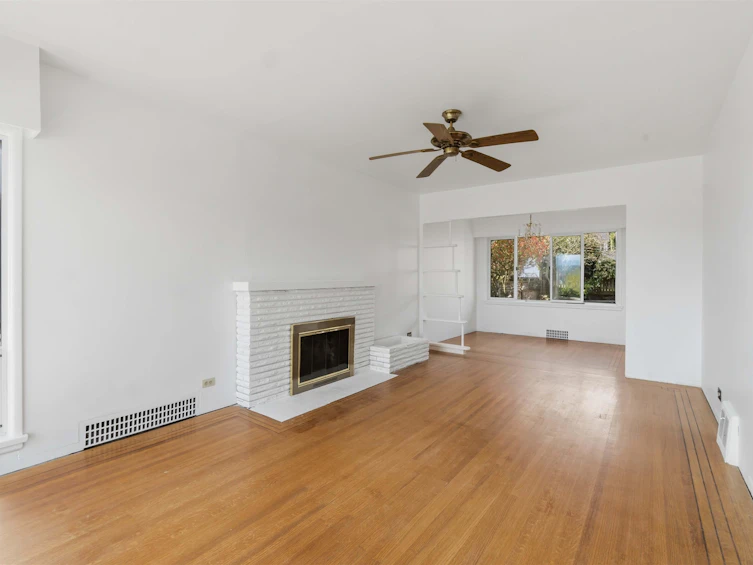 922 Surrey Street, New Westminster, BC, V3L 4W2 - 8