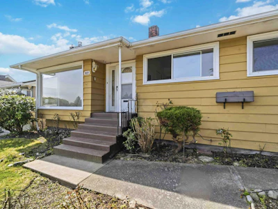 922 Surrey Street - 4