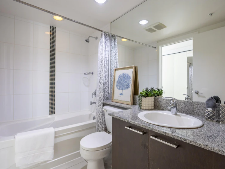 811-5811 No. 3 Road, Richmond, BC, V6X 2C9 - 11