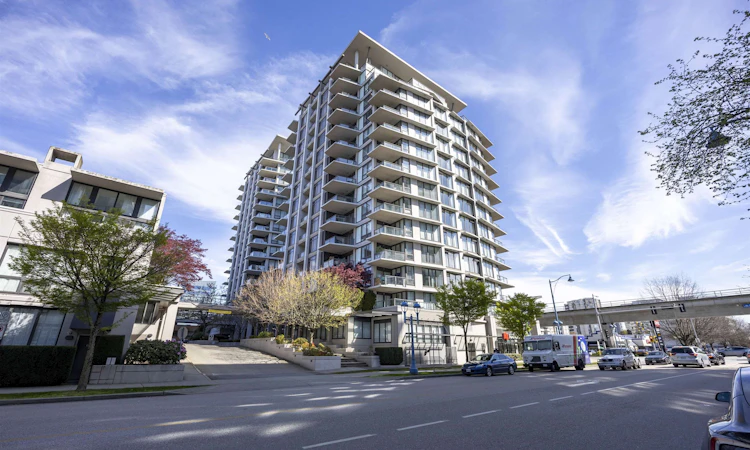 811-5811 No. 3 Road