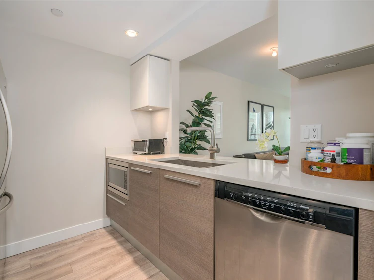 1404-1323 Homer Street, Vancouver, BC, V6B 5T1 - 13