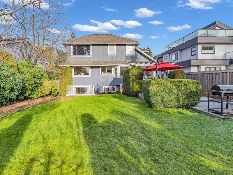 633 Fir Street, North Vancouver BC V7M 1W3