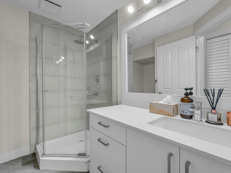 633 Fir Street, North Vancouver, BC, V7M 1W3 - 33