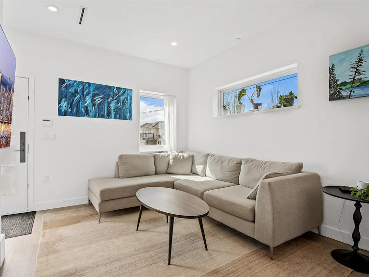 225 E 57th Avenue, Vancouver, BC, V5X 1S6 - 5