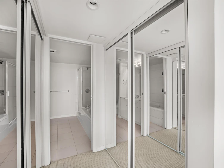 1404-188 E Esplanade, North Vancouver, BC, V7L 4Y1 - 20