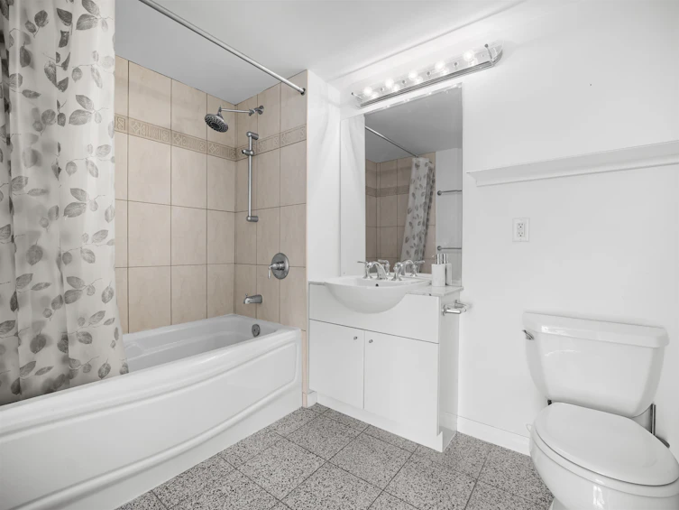 1404-188 E Esplanade, North Vancouver, BC, V7L 4Y1 - 25