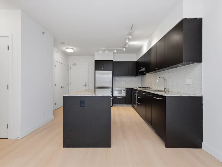 307-6180 Cooney Road, Richmond, BC, V6Y 0H2 - 2