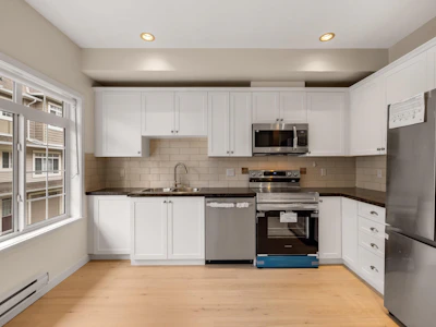 36-6852 193 Street - 2
