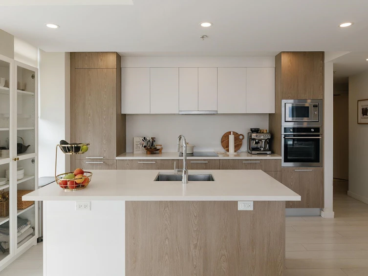 305-285 E 10th Avenue, Vancouver, BC, V5T 0H6 - 5