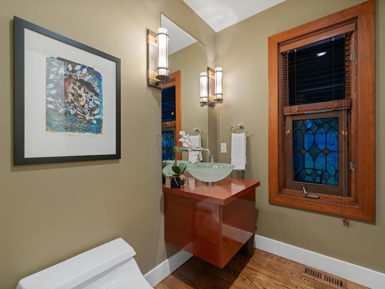 124 Carisbrooke Crescent, North Vancouver, BC, V7N 2S1 - 27