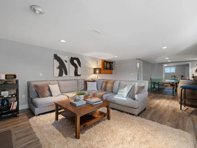 124 Carisbrooke Crescent, North Vancouver, BC, V7N 2S1 - 29