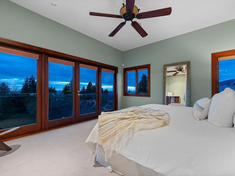 124 Carisbrooke Crescent, North Vancouver, BC, V7N 2S1 - 19