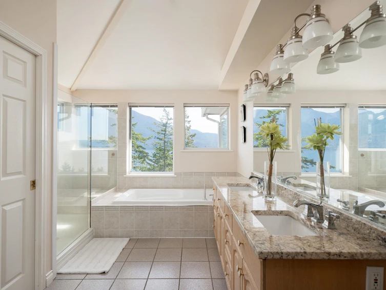 252 Jason Road, Bowen Island, BC, V0N 1G1 - 21