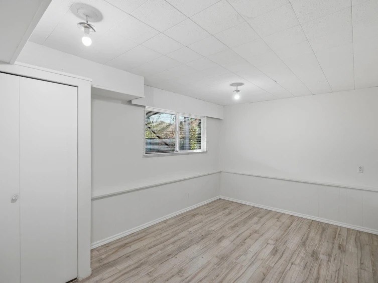 1106 Duthie Avenue, Burnaby, BC, V5A 2R4 - 26