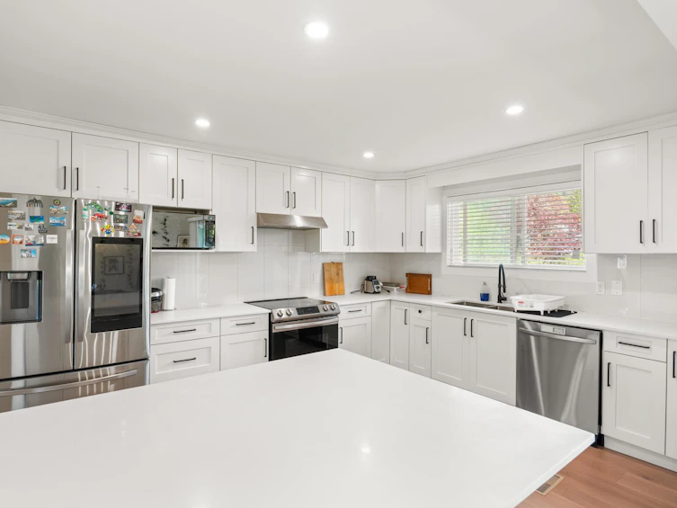 1106 Duthie Avenue, Burnaby, BC, V5A 2R4 - 9