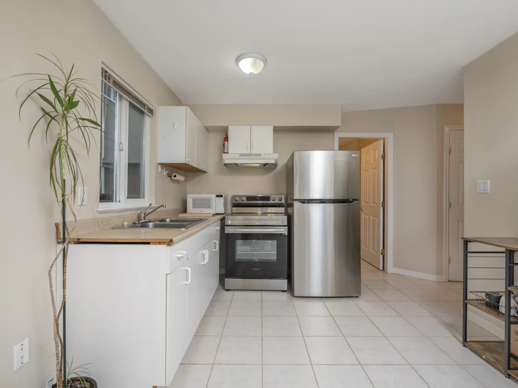 1233 Rupert Street, Vancouver, BC, V5K 5E1 - 25
