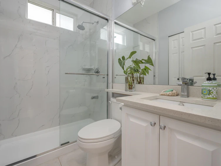 1233 Rupert Street, Vancouver, BC, V5K 5E1 - 13