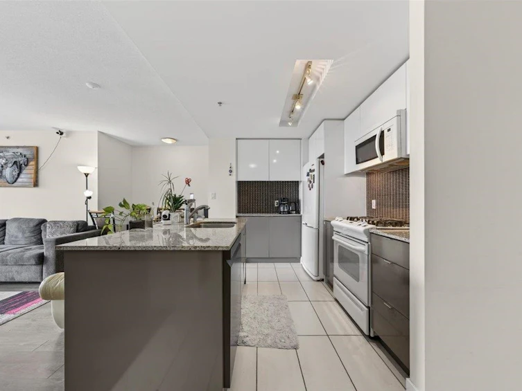 803-4808 Hazel Street, Burnaby, BC, V5H 0A2 - 8