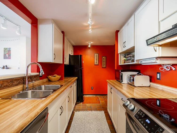 836 Millbank, Vancouver, BC, V5Z 3Z4 - 13