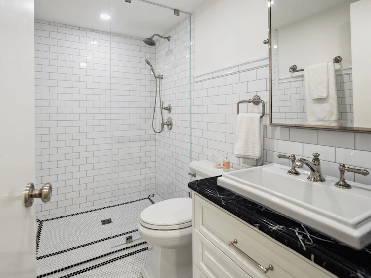 1749 W 38th Avenue, Vancouver, BC, V6M 1R7 - 25